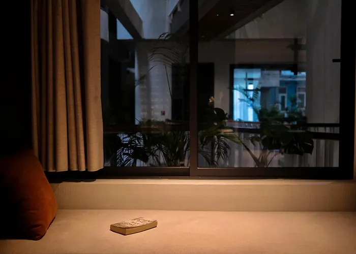 The Hem Hotel And Apartment