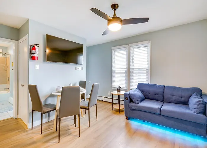 Centrally Located Ocean City Apt < 1 Mi To Beaches