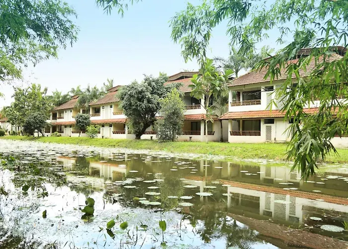 Manor Backwater Resort