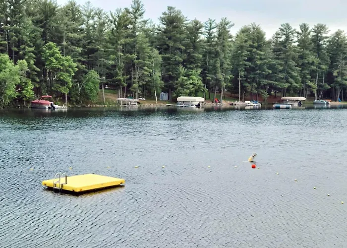 Cabin 4 | Moonbeam