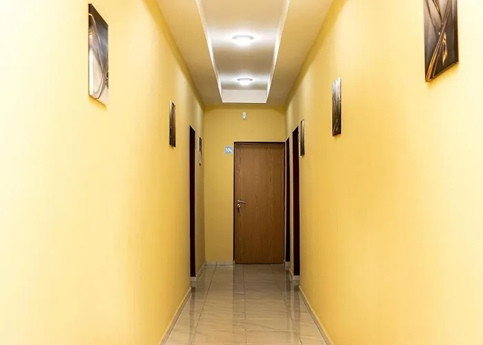 Saton 24H Guest House