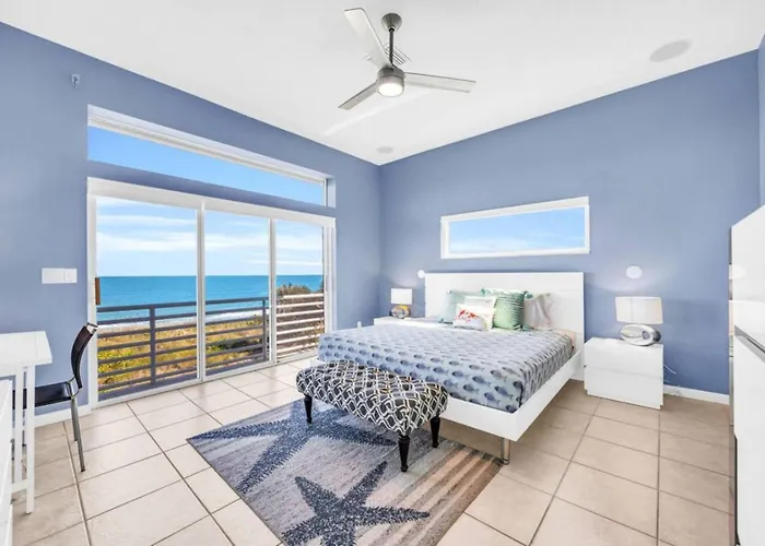 Oceanfront Escape - Private Beach Access - Game Room - Bikes - Surfboard
