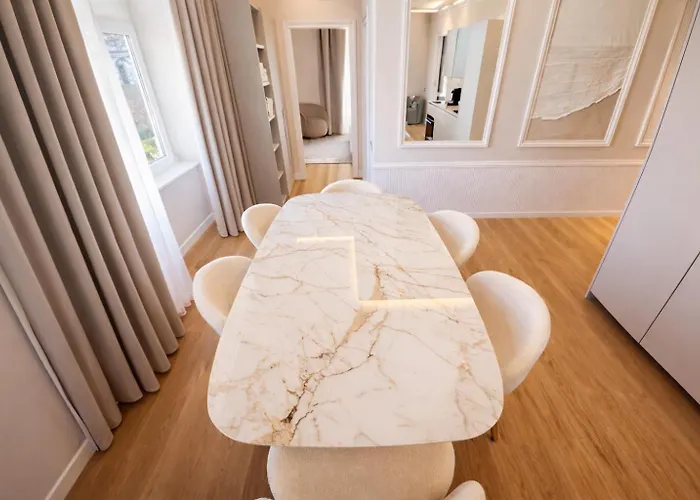 Royal Suite Apartment