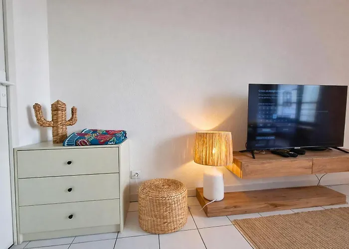 Le Petit Bali - Studio De Standing Avec Wi-Fi & Tv, Proche Tramway
