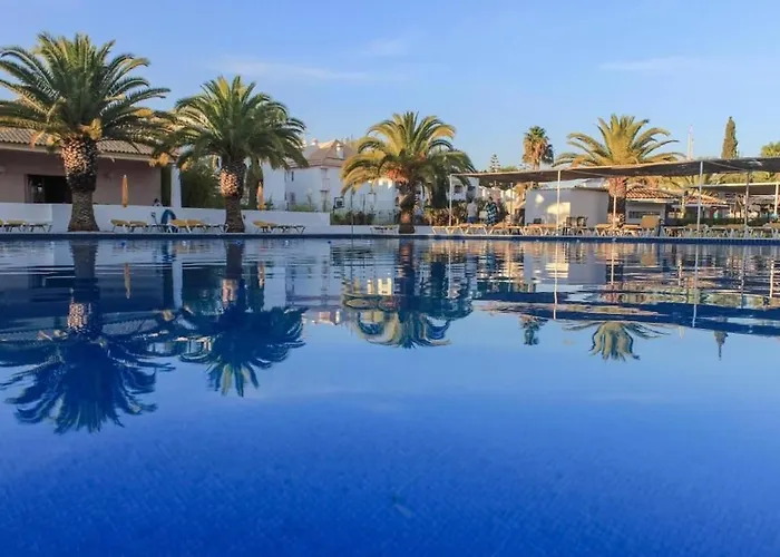 Resort Penthouse Sea View, 2 Pools And Private Beach