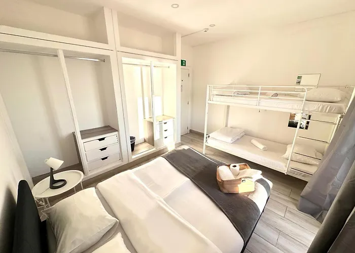 Blife Petrya Private Rooms At Faro Beach