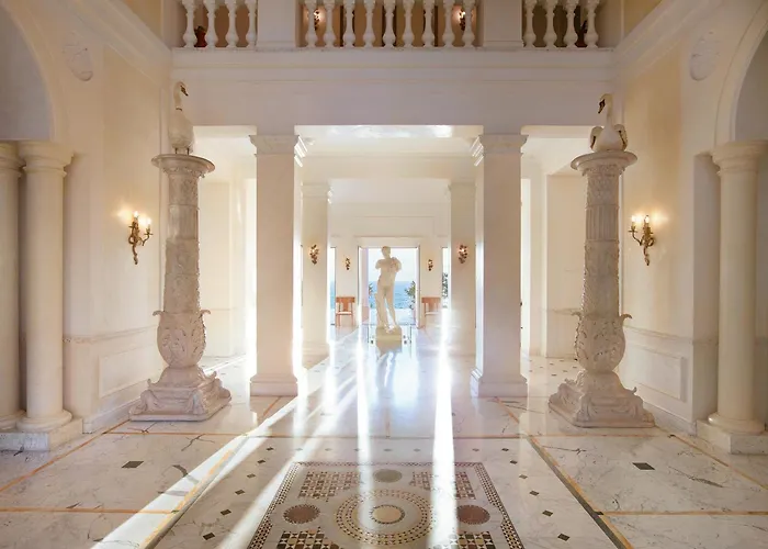 Mandola Rosa, A Resort To Live