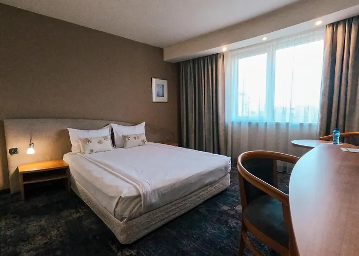 Triada Hotel
