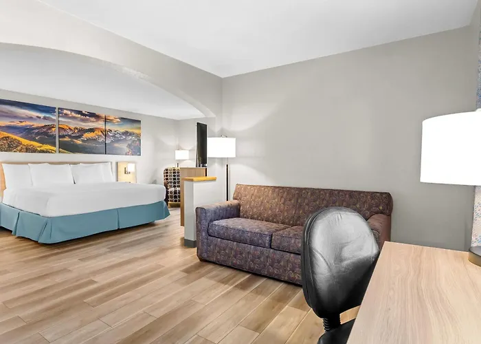 Days Inn & Suites By Wyndham Castle Rock