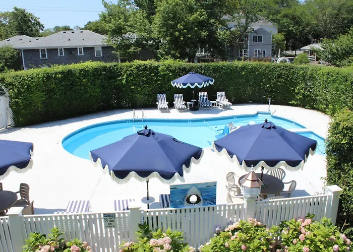 Edgartown Commons
