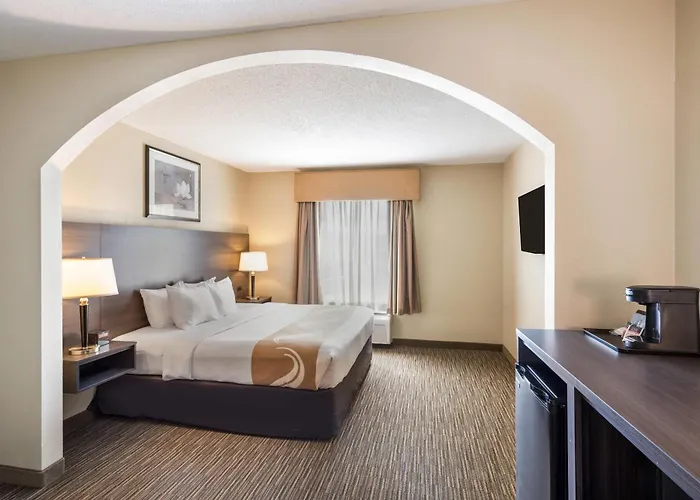 Quality Inn & Suites Fishkill South Near I-84