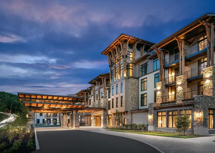 Cloudland At Mclemore Resort Lookout Mountain, Curio By Hilton