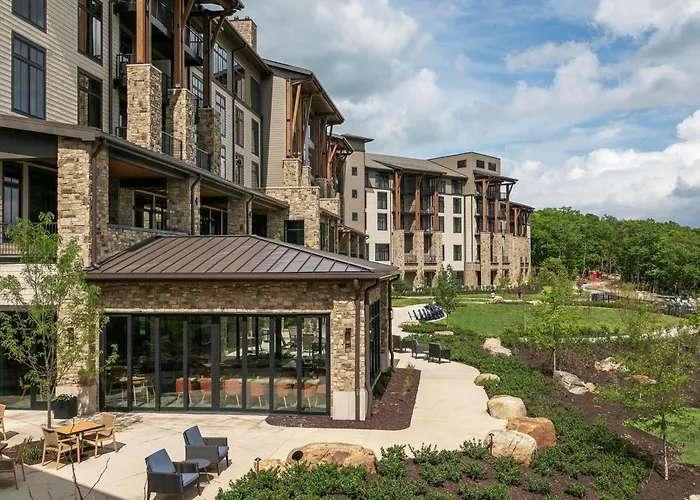 Cloudland At Mclemore Resort Lookout Mountain, Curio By Hilton
