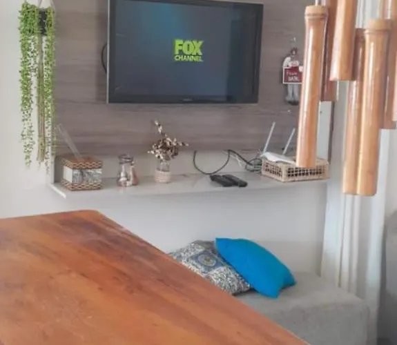 Casa 100m da Praia, Sinuca e Churrasqueira - amarela