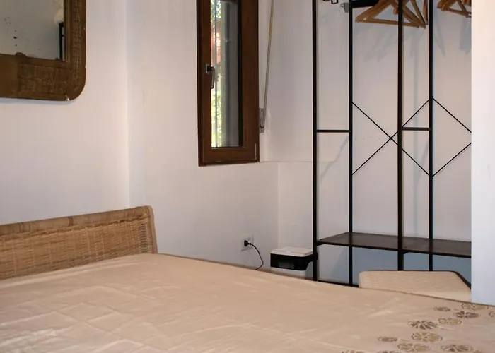 la casetta bamboo 50 mt dal mare incluso ombrellone e 2 lettini nello stabilimento