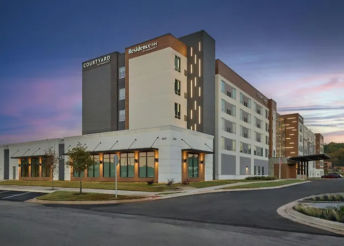 Courtyard By Marriott Madison