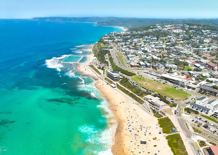 Merewether By The Beaches Newcastle, Free Parking, Ocean View