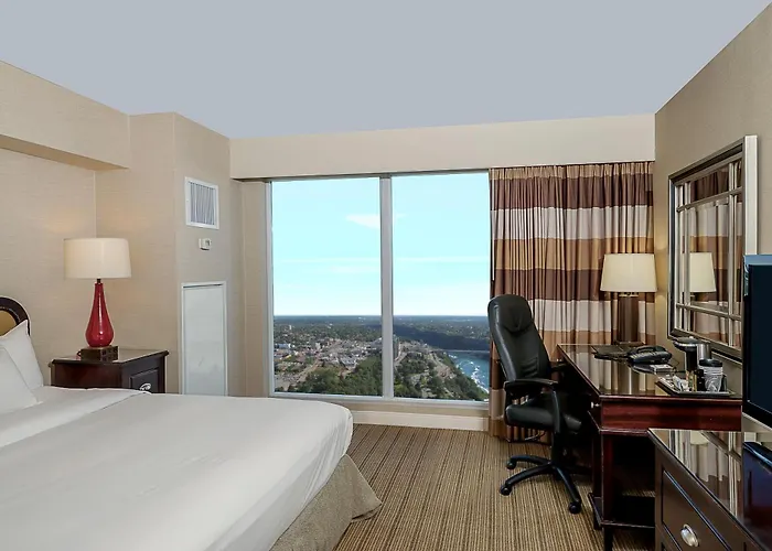 Hilton Niagara Falls/ Fallsview Hotel&Suites