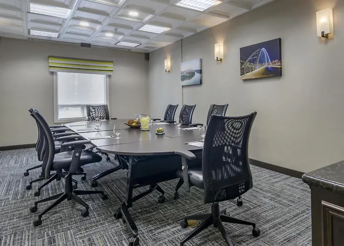 Hampton Inn & Suites Edmonton/West