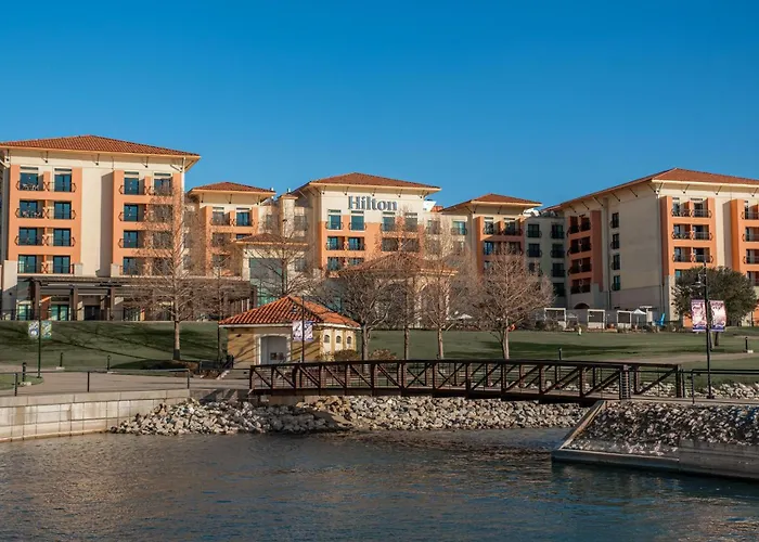 Hilton Dallas/Rockwall Lakefront Hotel