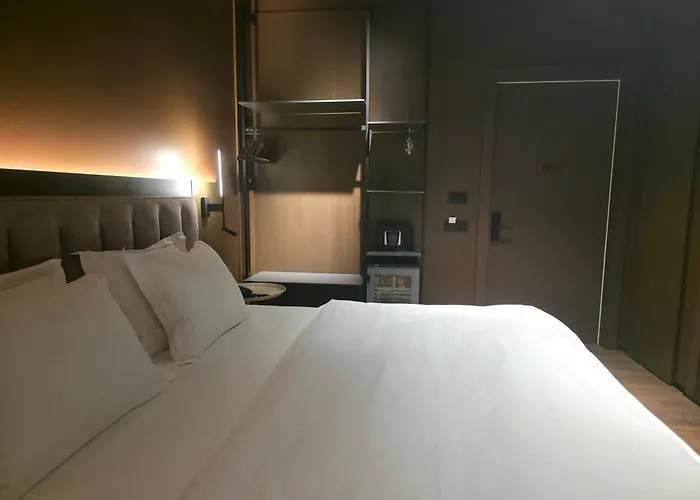 Mondial Hotel
