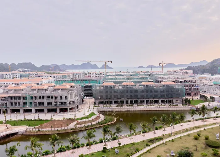Huong Cang Sea View Hotel