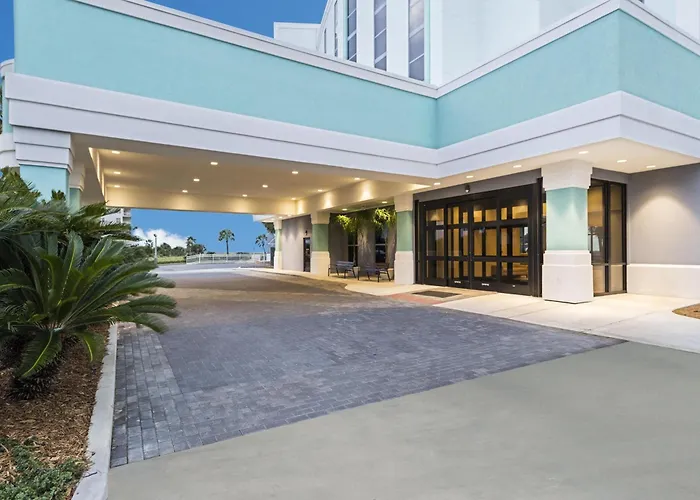 The Island House Hotel A Doubletree By Hilton