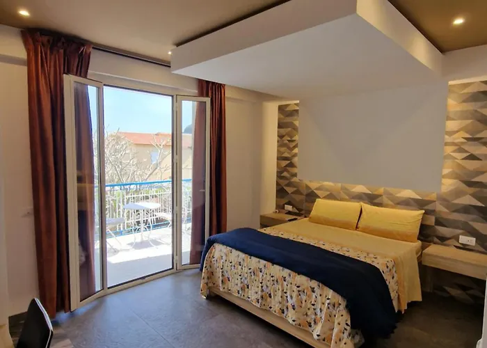 Mongibello Palace B&B