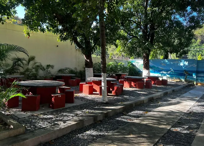 Hotel Rincon Familiar Con Piscina, Cerca De La Playa Y Restaurante