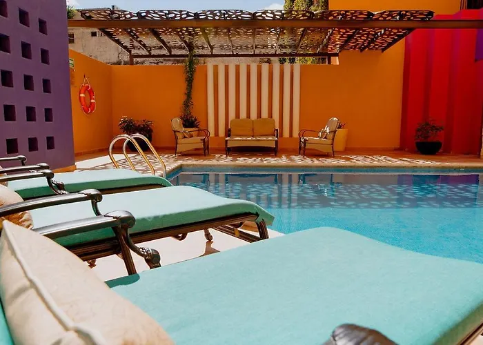 Hotel Plaza Colonial