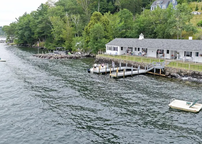 Belknap Point Inn