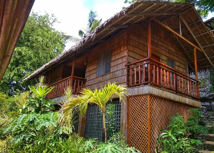 El Galleon Beach Resort