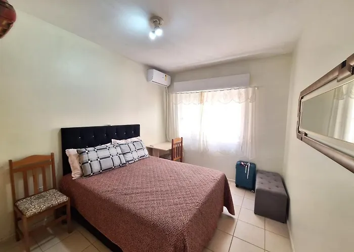 Apartamento na UBATUBA há 1 quadra do mar