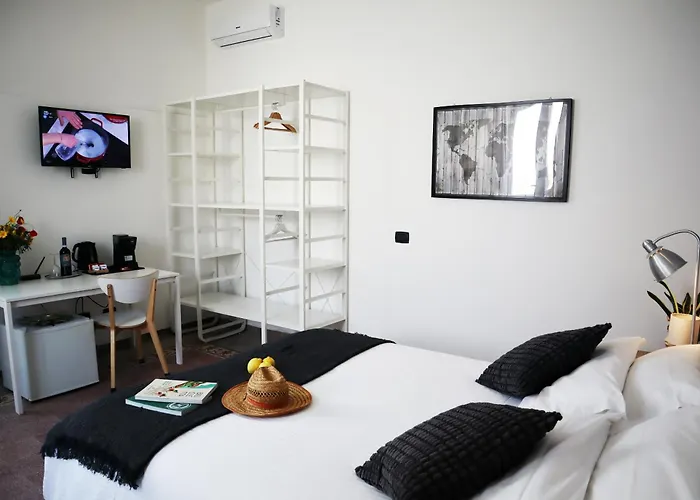 Fortuna Guest House - Charm & Relax Rooms