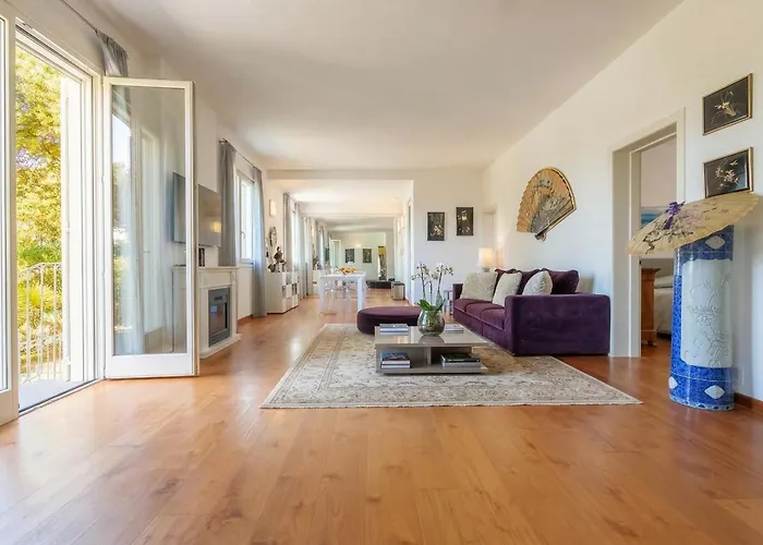 Villa Bianca A Few Steps By The Sea With Exclusive Garden & Jacuzzi