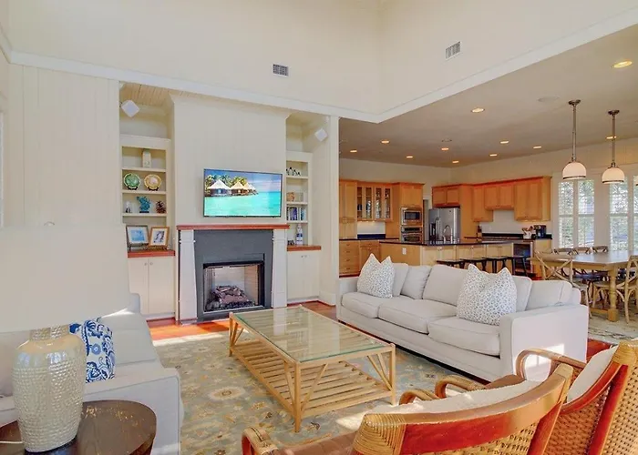 913 Carolina Boulevard By Avantstay