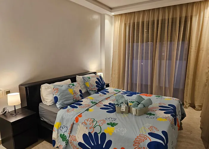 Top-Floor 3Br Apartment In Maarif, City View, Ac & Private Parking