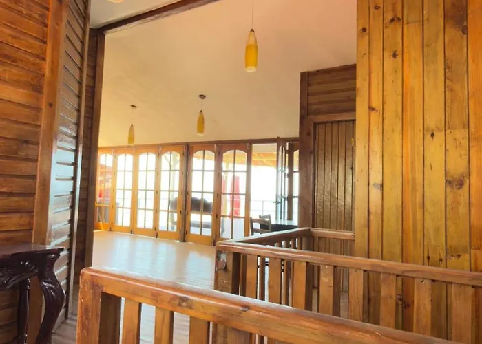 Casa La Barra Surf Resort