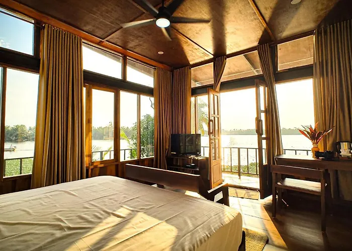 Kyna Backwater Resort Alleppey Alappuzha