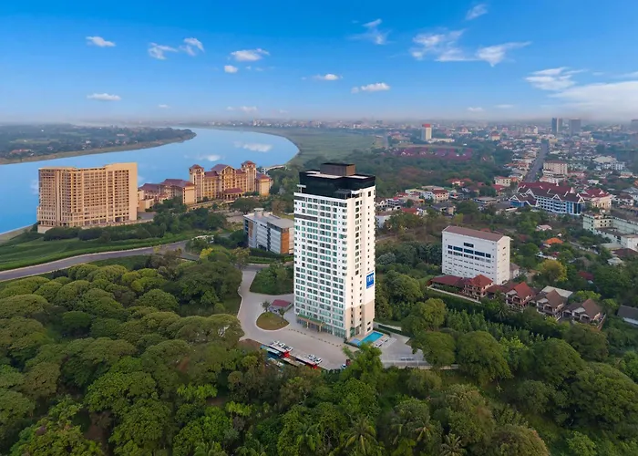 Tryp By Wyndham Vientiane Central