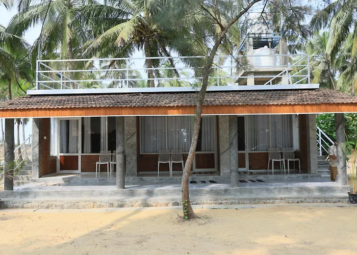 STRIPGREENS BeACH&BACKWATER RESORT VALIYAPARAMBA
