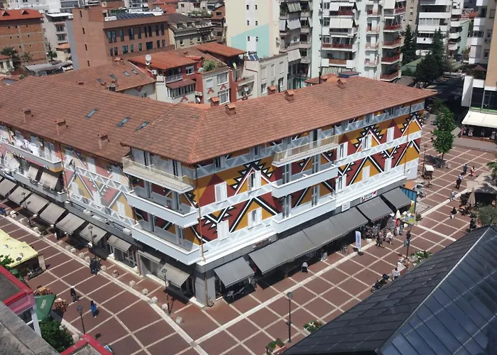 BAZAAR HOTEL Center