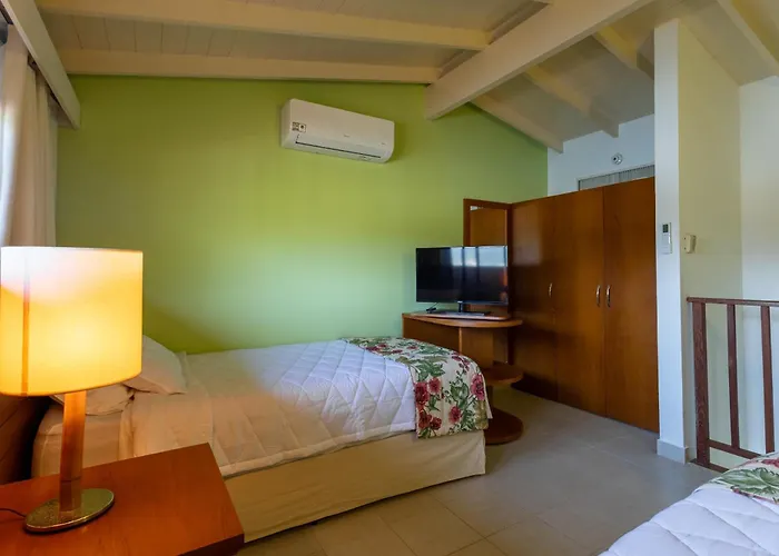Duplex Premium Costabella com Vista Mar em Angra