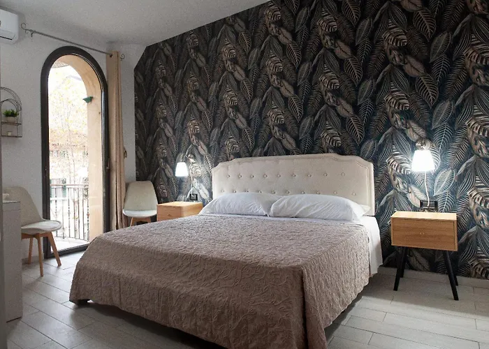 Hotel L'Etoile De La Ville