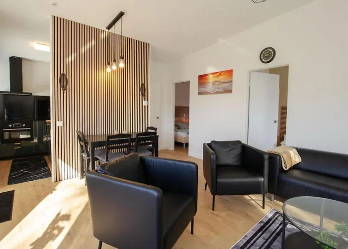 Golden House - Bungalow Near The Beach