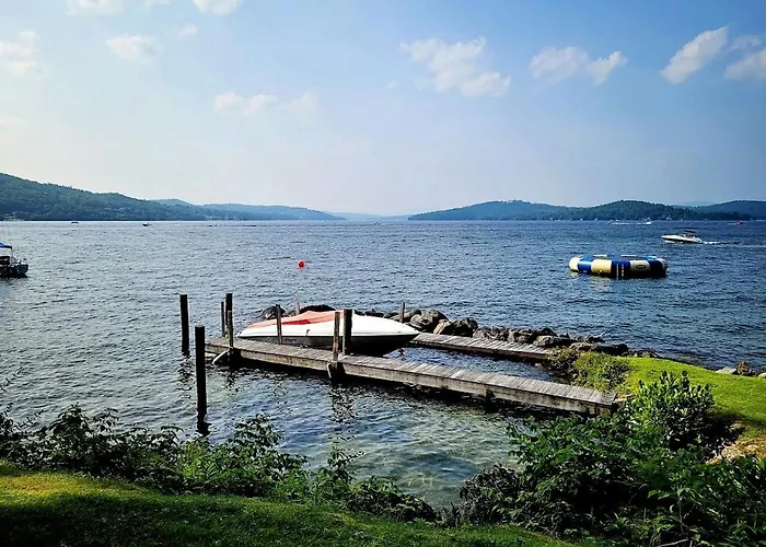 Scenic Lakeside Cabin With Exclusive Boat Dock Near Weirs Beach, Laconia, New Hampshire