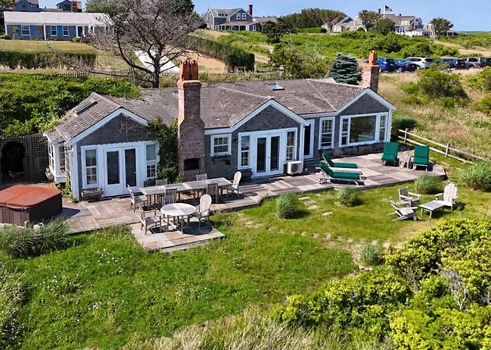 Sesachacha Cottage In Nantucket