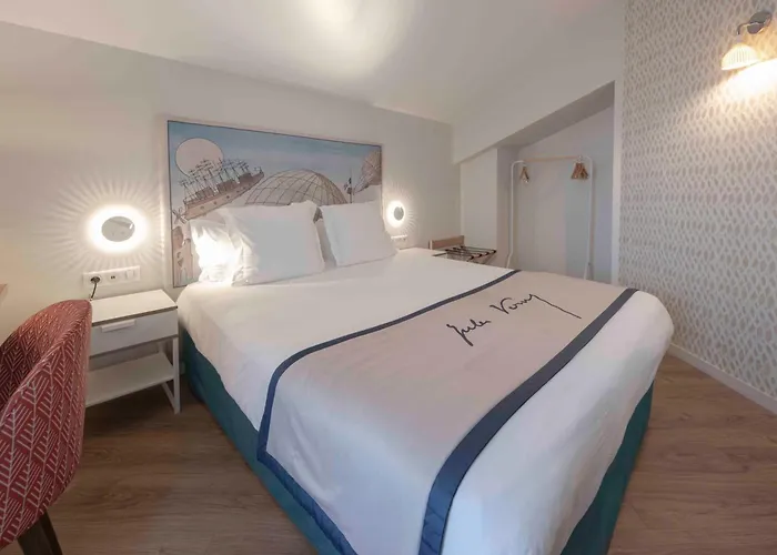 Hôtel Littéraire Jules Verne