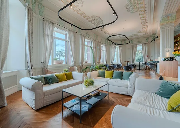Lolli Palace Hotel