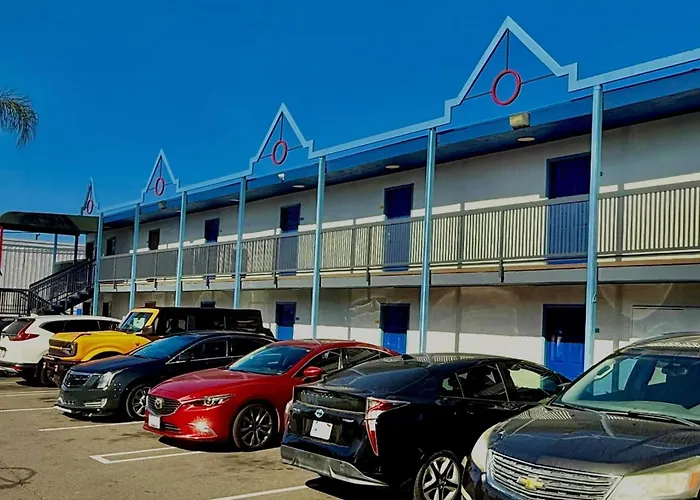 Days Inn By Wyndham Los Angeles Lax Airport Stadium Area